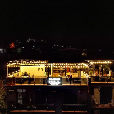 Hill Hotel Kutaiszi Kültér fotó