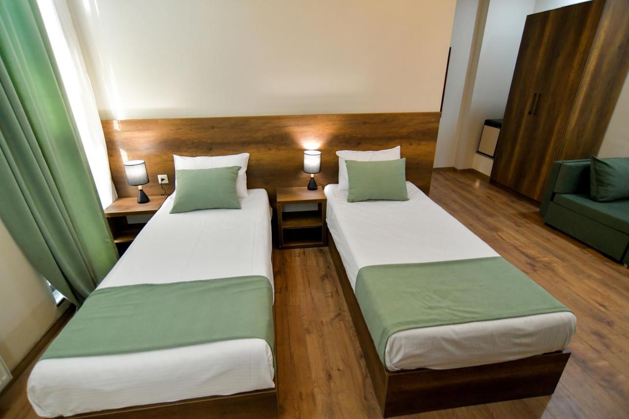 Hill Hotel Kutaiszi Kültér fotó