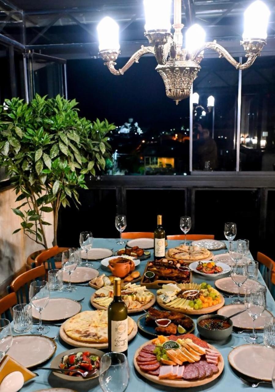 Hill Hotel Kutaiszi Kültér fotó